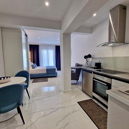 Kassiopi Piazza Suites エクステリア 写真