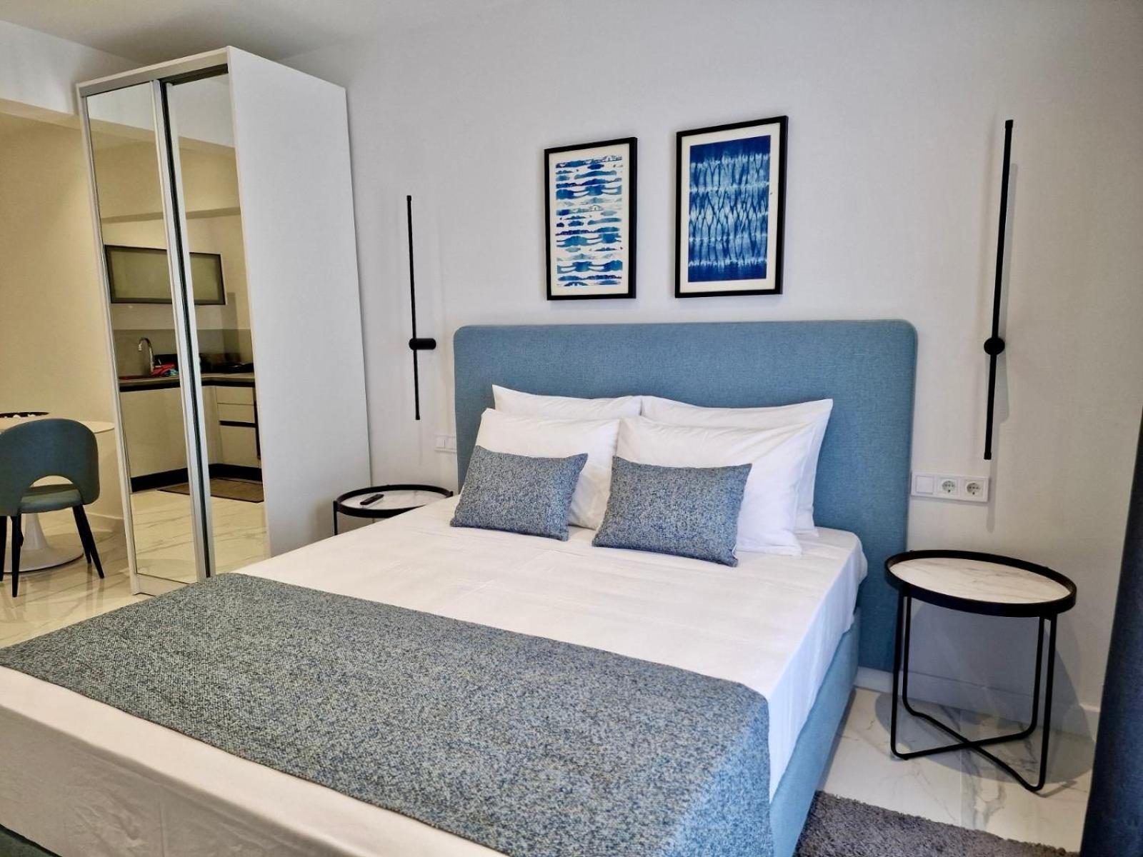 Kassiopi Piazza Suites エクステリア 写真